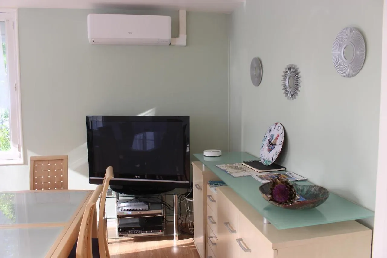 Holiday home Montcuq, Maison Avec Vue Sur La Tour, Classe 3*** France