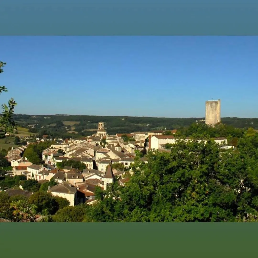 Montcuq, Maison Avec Vue Sur La Tour, Classe 3*** 0*, Montcuq France